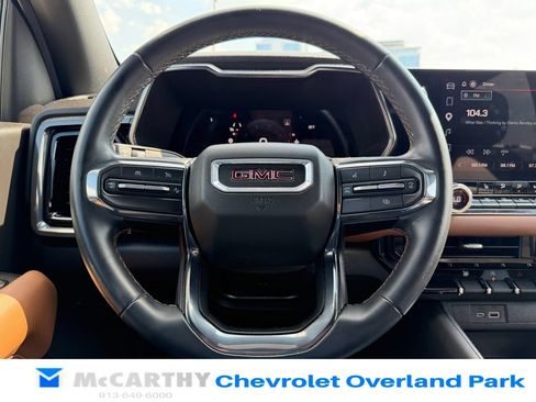 Used 2023 GMC Canyon AT4 w/ Canyon Safety Plus Package AWD/4WD image 12