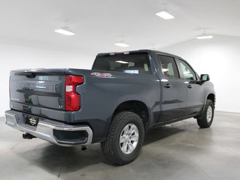 Used 2020 Chevrolet Silverado 1500 LT AWD/4WD image 11
