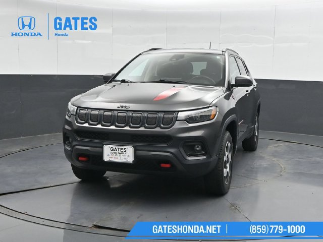 Used 2022 Jeep Compass Trailhawk w/ Trailhawk Convenience Group AWD/4WD image 5