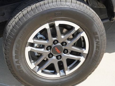 Used 2026 Toyota Tacoma TRD Sport AWD/4WD image 11
