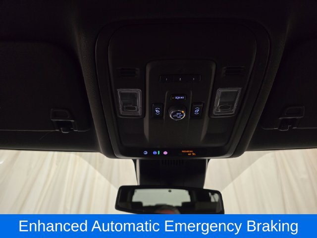 Used 2024 GMC Yukon XL SLT w/ SLT Luxury Package AWD/4WD image 26
