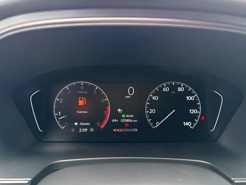 Used 2023 Honda Pilot TrailSport image 29