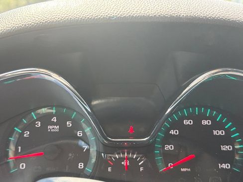 Used 2016 Chevrolet Traverse LT w/ Style and Technology Package AWD/4WD image 6