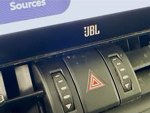 Used 2023 Toyota RAV4 XLE Premium image 19