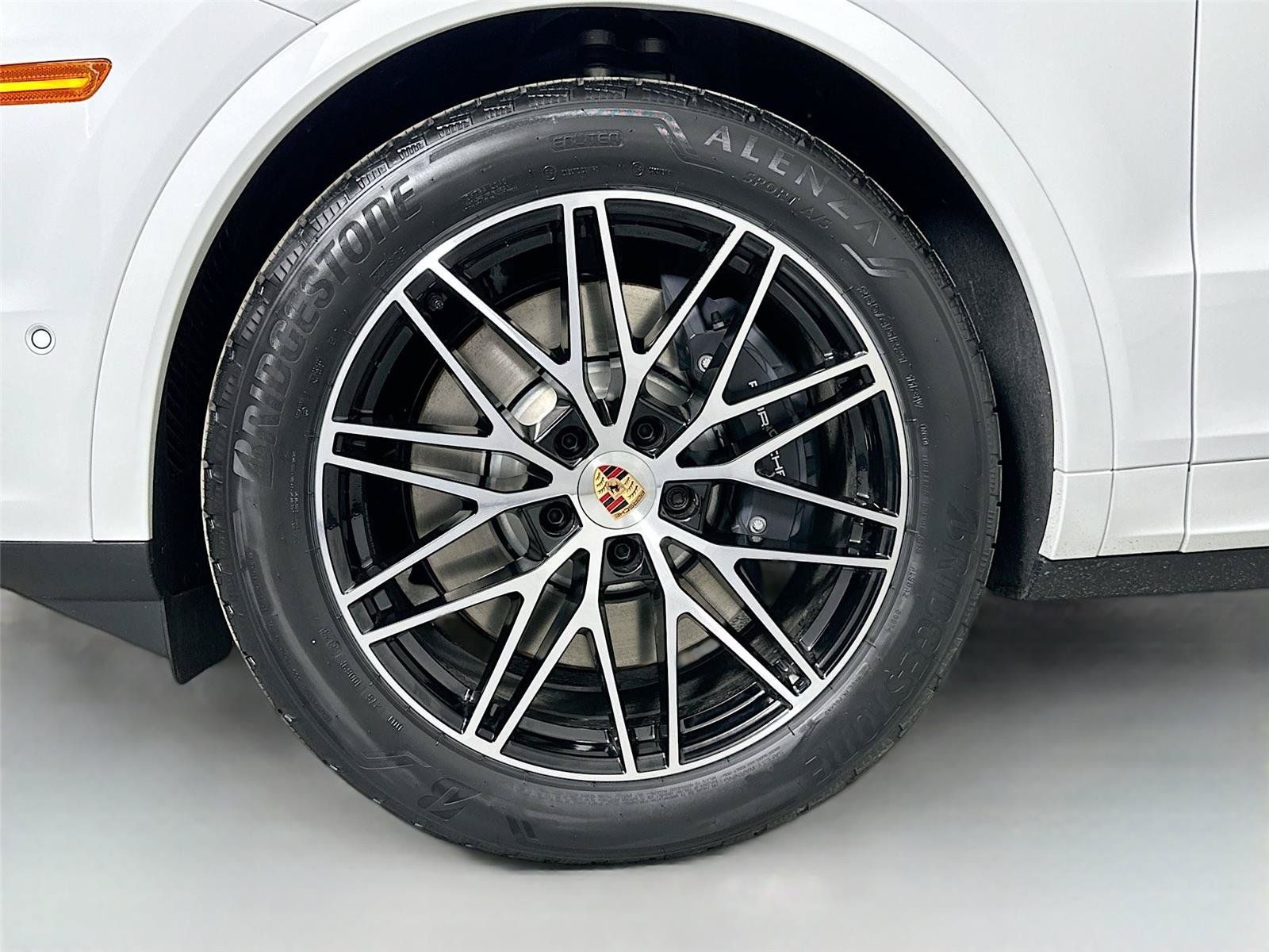 Certified 2026 Porsche Cayenne Coupe AWD/4WD image 11
