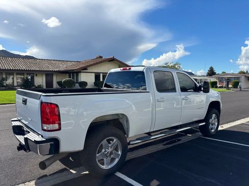 Used 2014 GMC Sierra 2500 SLE w/ SLE Preferred Package image 7