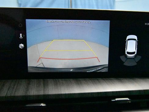 Used 2023 Kia Telluride EX w/ EX Captain's Chair Package image 16