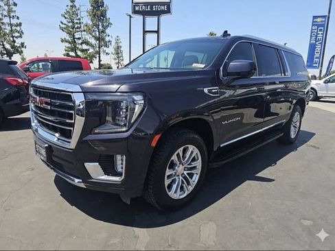 Certified 2024 GMC Yukon XL SLT AWD/4WD image 3