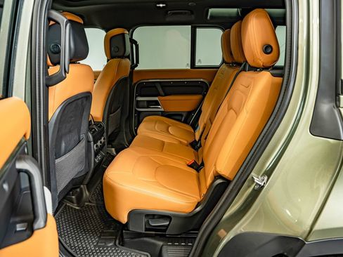 Used 2023 Land Rover Defender 110 S AWD/4WD image 34