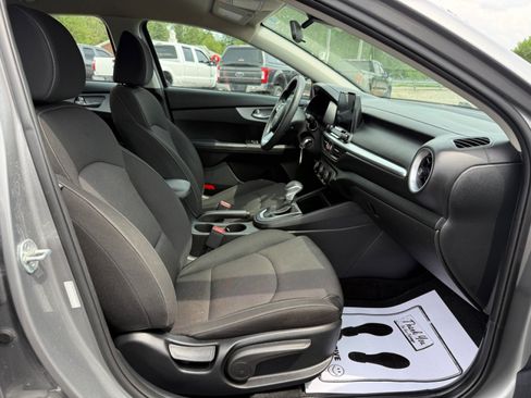 Used 2023 Kia Forte LXS FWD image 24