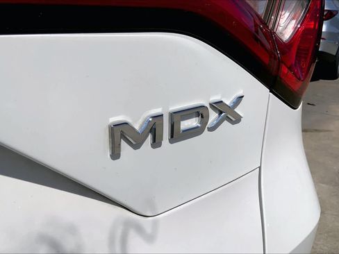 Used 2023 Acura MDX SH-AWD image 10