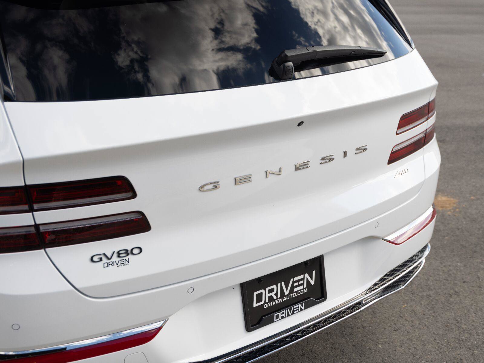 Used 2025 Genesis GV80 2.5T Standard AWD/4WD image 11