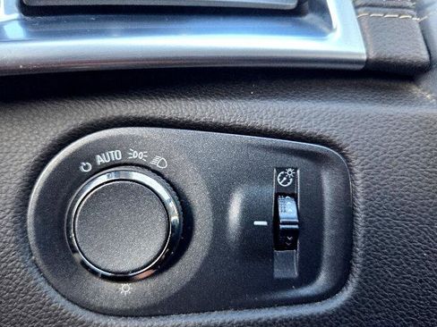 Used 2013 Cadillac SRX Luxury image 30