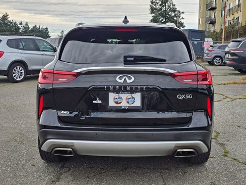 Used 2019 INFINITI QX50 Essential image 7