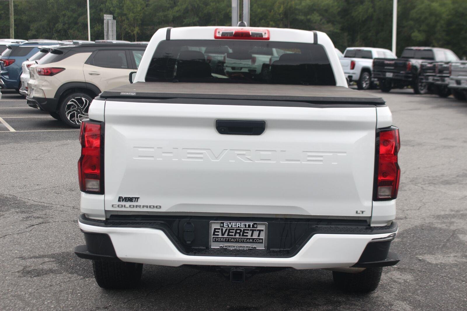 Used 2024 Chevrolet Colorado LT AWD/4WD image 6