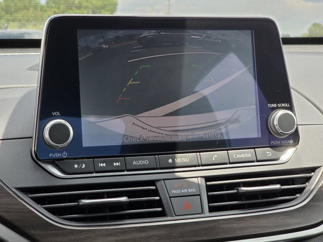 Used 2024 Nissan Altima 2.5 SV FWD image 10