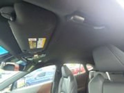 Used 2024 Toyota Venza XLE AWD/4WD image 19