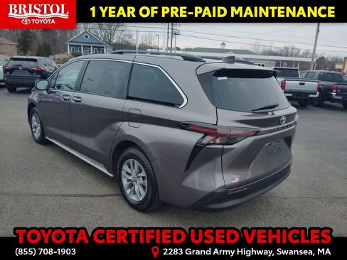 Certified 2024 Toyota Sienna XLE image 5