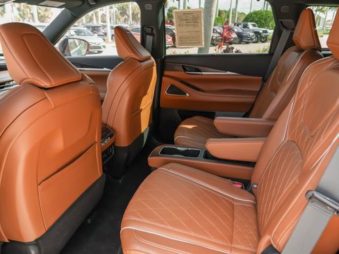 Used 2025 INFINITI QX60 Autograph w/ Cargo Package image 31