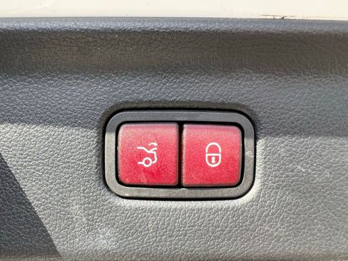 Used 2023 Mercedes-Benz S 500 4MATIC image 34