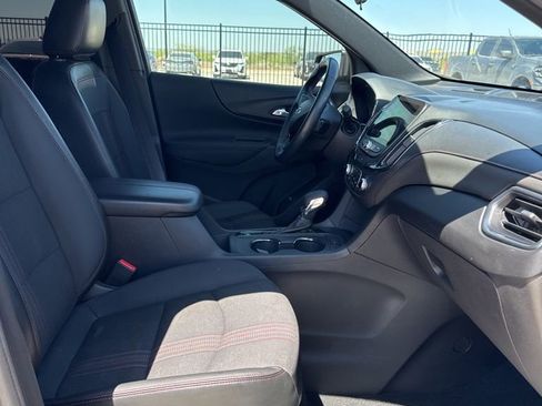Used 2023 Chevrolet Equinox RS FWD image 9