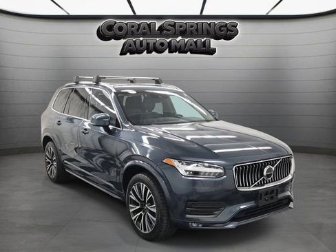 Used 2022 Volvo XC90 T5 Momentum w/ Climate Package AWD/4WD image 1
