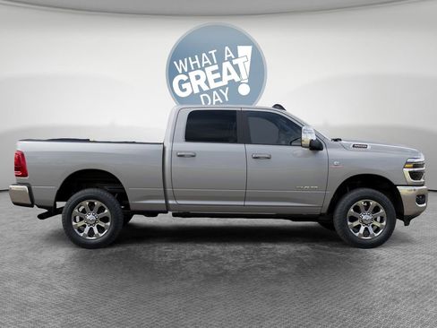New 2026 RAM 3500 Laramie AWD/4WD image 21