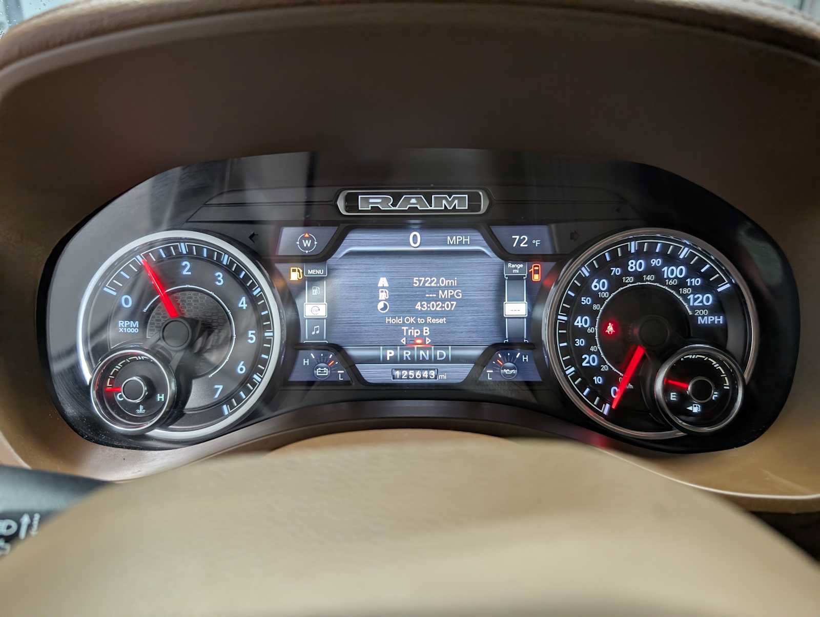 Used 2019 RAM 1500 Laramie AWD/4WD image 28