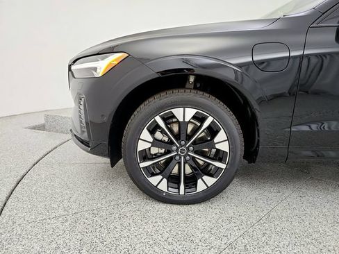 New 2026 Volvo XC60 T8 Plus w/ Protection Package Premier AWD/4WD image 25