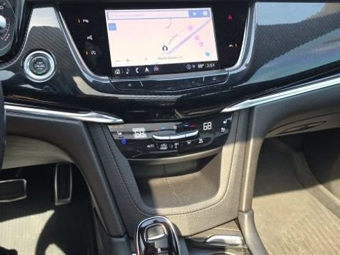 Used 2023 Cadillac XT6 Sport w/ Technology Package AWD/4WD image 9