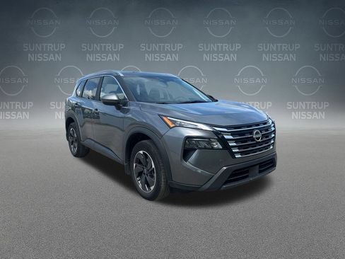 Used 2025 Nissan Rogue SV w/ SV Premium Package FWD image 41