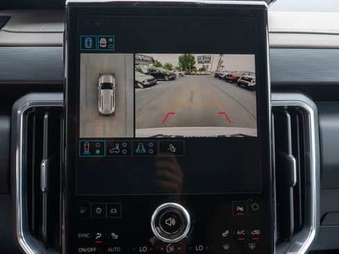 New 2026 GMC Acadia Elevation FWD image 18