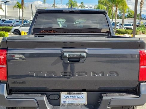 Used 2025 Toyota Tacoma TRD Sport image 27
