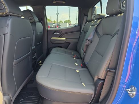 New 2026 Chevrolet Colorado ZR2 AWD/4WD image 11