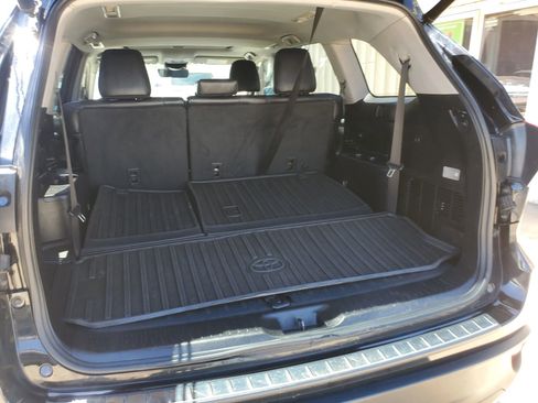 Used 2019 Toyota Highlander XLE AWD/4WD image 50