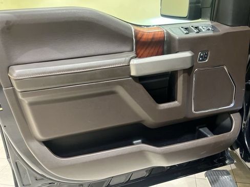 Used 2019 Ford F150 King Ranch w/ Equipment Group 601A Luxury AWD/4WD image 22