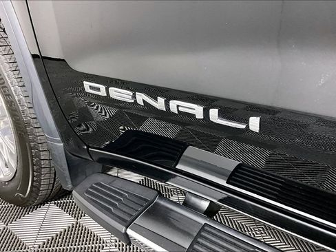 Used 2023 GMC Sierra 1500 Denali RWD image 24