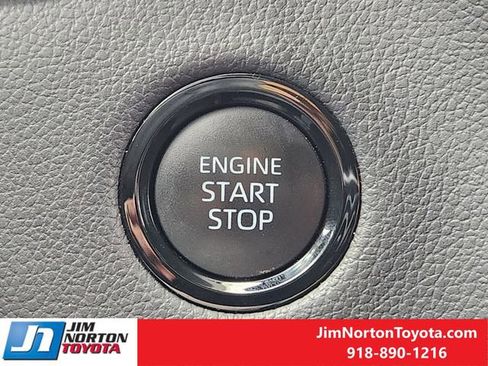 Used 2025 Toyota Tundra Limited w/ Power Package AWD/4WD image 22
