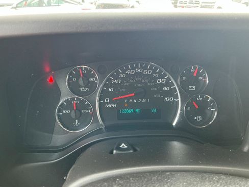 Used 2019 Chevrolet Express 2500 w/ Communications Package RWD image 11