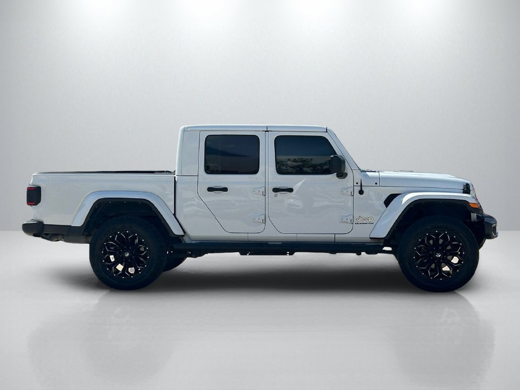 Used 2022 Jeep Gladiator Overland w/ Popular Equipment Package AWD/4WD image 4