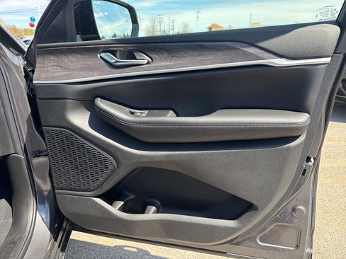 New 2026 Jeep Grand Cherokee Altitude AWD/4WD image 31