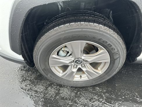 Used 2025 Toyota RAV4 XLE image 7