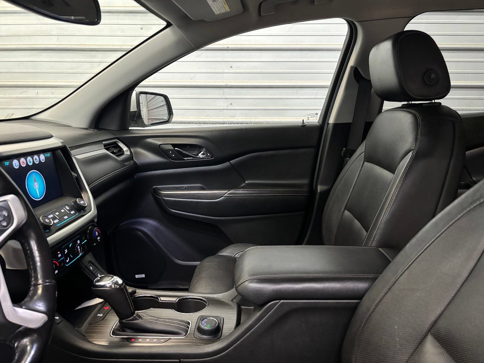 Used 2018 GMC Acadia SLT AWD/4WD image 19