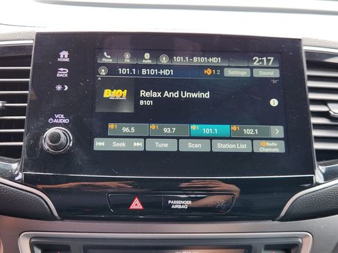 Used 2023 Honda Passport EX-L image 18
