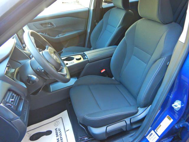 Used 2023 Nissan Rogue S AWD/4WD image 12