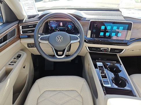 New 2026 Volkswagen Atlas SE image 9