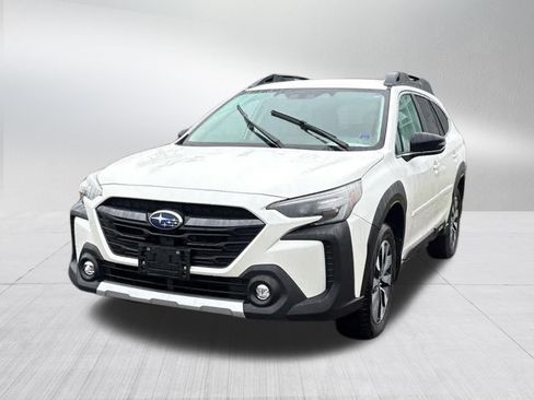 Used 2023 Subaru Outback Limited AWD/4WD image 8