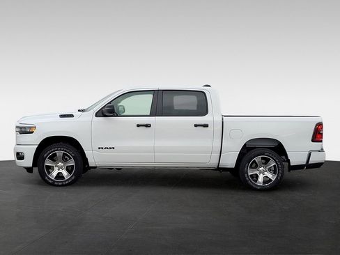 New 2026 RAM 1500 Express image 7
