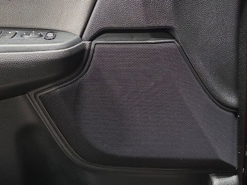 Used 2019 Honda CR-V EX image 29