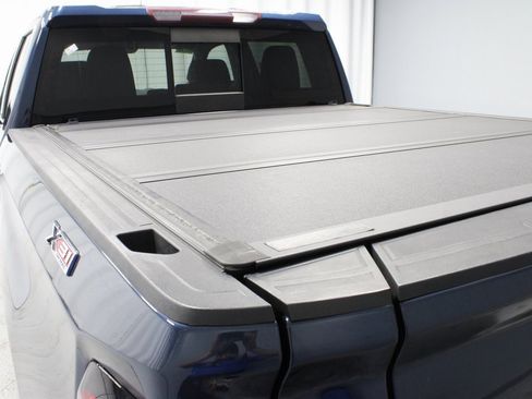 Used 2020 GMC Sierra 1500 SLT w/ SLT Premium Package image 16